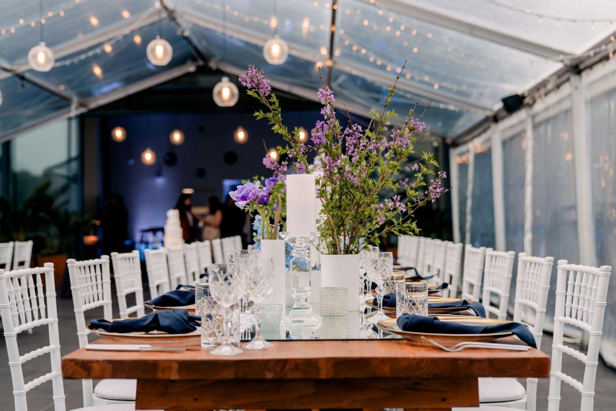 Pier One Sydney Harbour, Autograph Collection Sidney Exterior foto A table set for a wedding reception