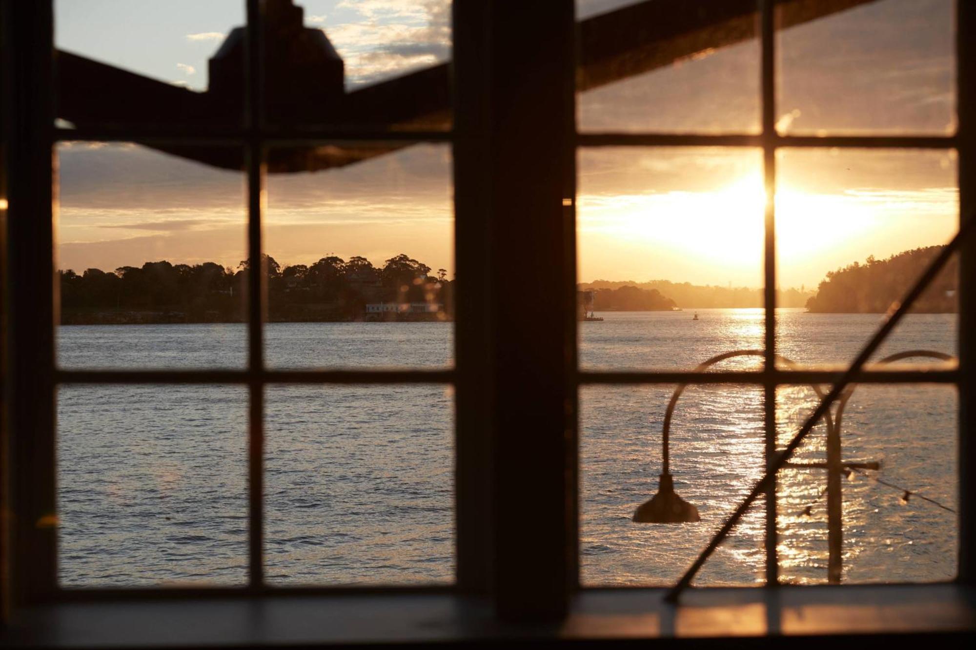 Pier One Sydney Harbour, Autograph Collection Sidney Exterior foto View from the window of the lighthouse